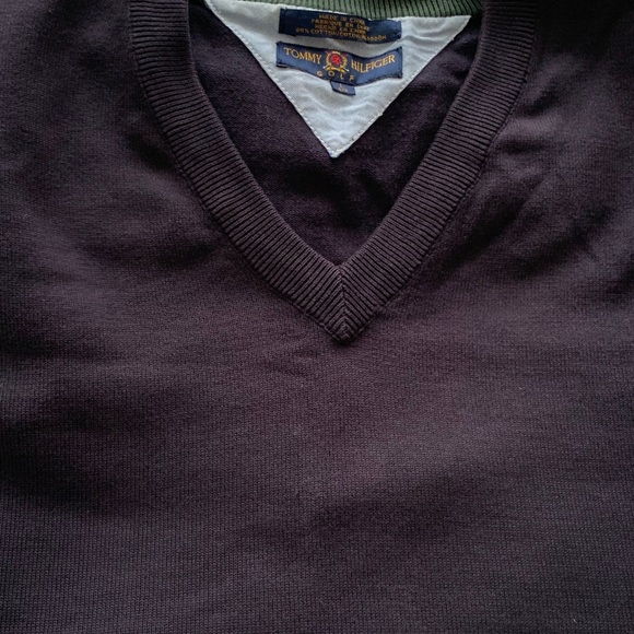Tommy Hilfiger sweater - Picture 2 of 2